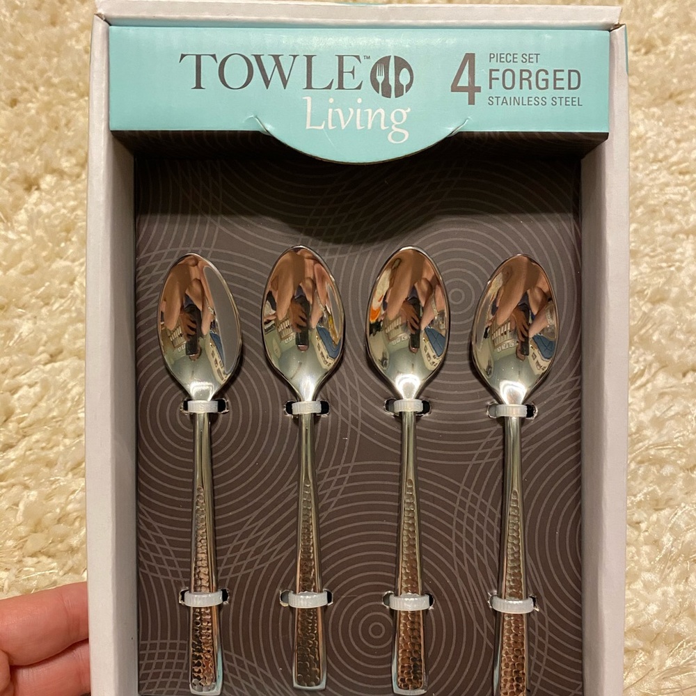 Set of 4 baby spoons